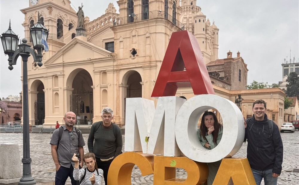 GK ŽAR PTICA I TEATAR POCO LOCO VRAĆAJU SE S GOSTOVANJA U ARGENTINI